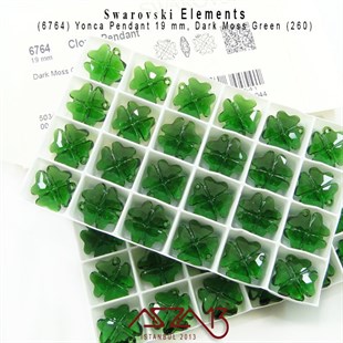 6764 260 (Dark Moss Green) Clover Pendant (Koyu Yeşil Renk, Yonca Şekilli Uç) 19 mm / Paket İçeriği 1 Adet